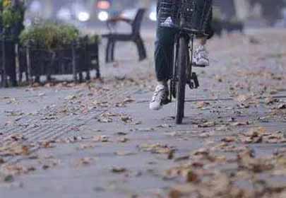 气温猛降,但工作的热情不减